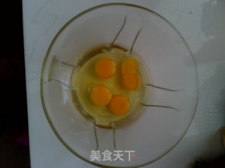 电饭锅版巧克力蛋糕的做法步骤：1