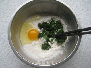 菠菜薄饼的做法步骤：2