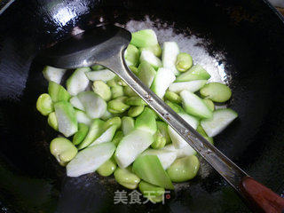 蚕豆炒夜开花的做法步骤：7