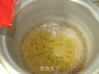 番茄意大利通心粉的做法步骤：2