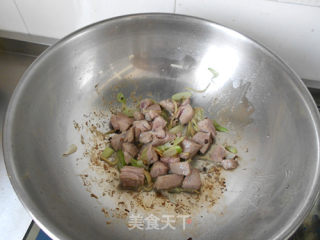 土豆烧肉的做法步骤：4
