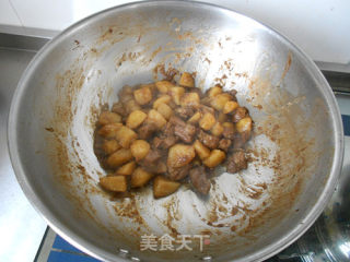 土豆烧肉的做法步骤：9