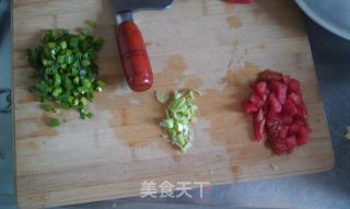 西红柿蛋炒饭的做法步骤：1