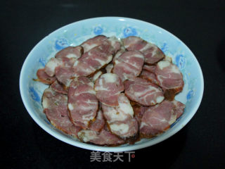 【青菜头炒香肠】的做法步骤：2
