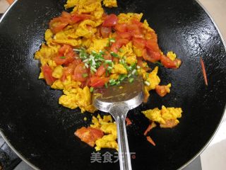 西红杮炒鸡蛋的做法步骤：7