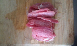 青椒炒肉片的做法步骤：2