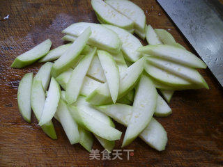 酸菜炒夜开花的做法步骤：4
