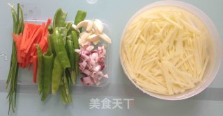 炒土豆丝的做法步骤：1