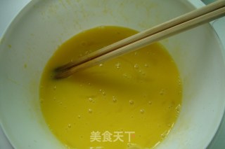 黄瓜炒鸡蛋的做法步骤：2