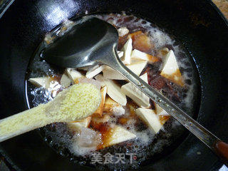 鸡翅烧豆腐干的做法步骤：14
