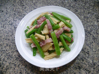 腐竹风干肉炒梅豆的做法步骤：15