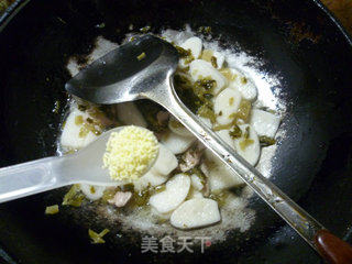 雪菜里脊肉炒年糕的做法步骤：12