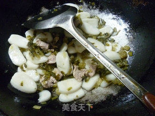 雪菜里脊肉炒年糕的做法步骤：13