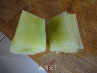 凉拌青笋的做法步骤：3