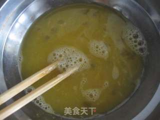 金针菇火腿肠炒蛋的做法步骤：5