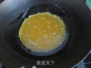 金针菇火腿肠炒蛋的做法步骤：8