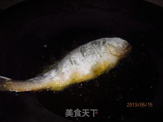茄汁烧黄鱼的做法步骤：10