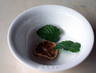 【薄荷拌肥牛】------烈日下的一抹清凉的做法步骤：4