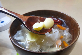 冰糖银耳莲子汤的做法步骤：8