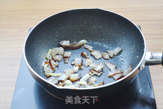 一抹小清新——腊肉炒菜心的做法步骤：5