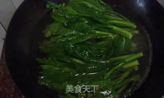 白灼油菜的做法步骤：2