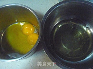 彩绘蛋糕卷的做法步骤：2