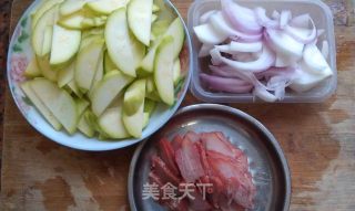 叉烧炒小瓜的做法步骤：1