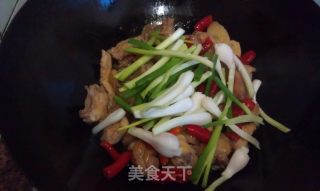 葱烧小鸡的做法步骤：2