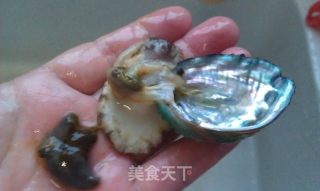 葱油蒸鲜鲍的做法步骤：1