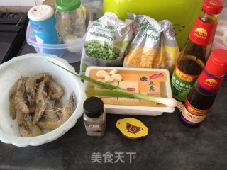 玉子虾球的做法步骤：1