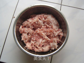 红烧狮子头的做法步骤：2