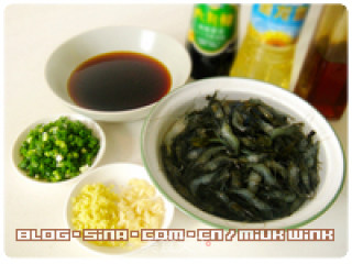 酱油河虾的做法步骤：1