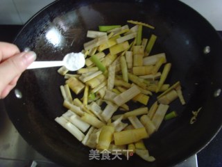 蚝油焖笋的做法步骤：5