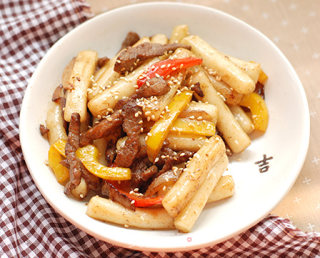 牛肉炒年糕的做法步骤：8