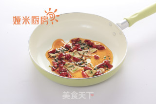 快手香辣蟹的做法步骤：2