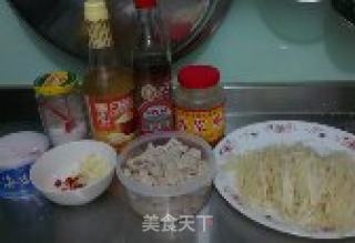 姜丝炒大肠的做法步骤：2