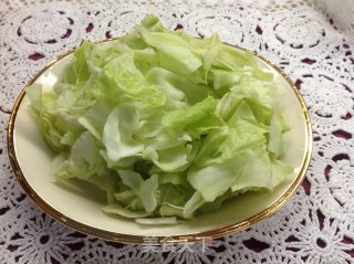 [培根蚝油爆圆白菜]------爆出脆爆出鲜的做法步骤：1