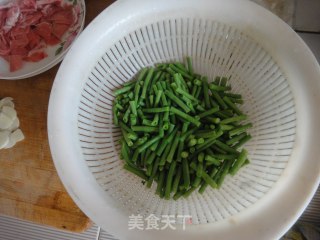 豇豆炒肉的做法步骤：6