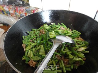 豇豆炒肉的做法步骤：11