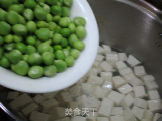 清新爽口的---豌豆豆腐蛋花汤的做法步骤：6