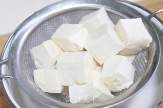 白菜炖豆腐的做法步骤：3