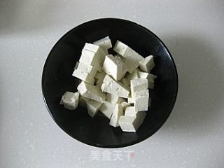 夏日小清新-----茼蒿豆腐的做法步骤：1