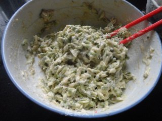 【槐花鸡蛋饼】的做法步骤：5