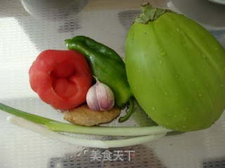 蒜香红烧茄子的做法步骤：1