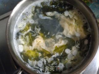 紫菜鸡蛋汤的做法步骤：6