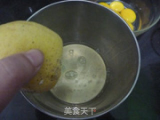 双色戚风的做法步骤：2