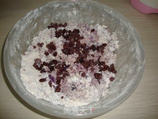 【紫薯蜜豆包】----给自己的早餐添一道风景的做法步骤：4