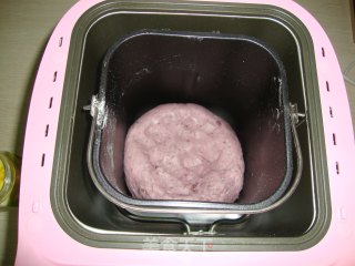 【紫薯蜜豆包】----给自己的早餐添一道风景的做法步骤：5