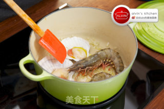 茄汁海鲜宽面的做法步骤：11