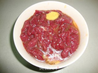 【辣椒炒牛肉】-----我家宝贝的最爱的做法步骤：4